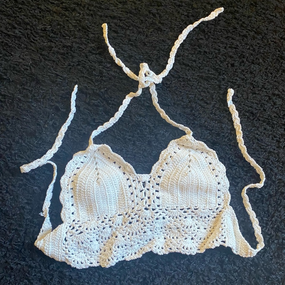 NEW White Crochet Tie Halter Top NWOT - Picture 4 of 7